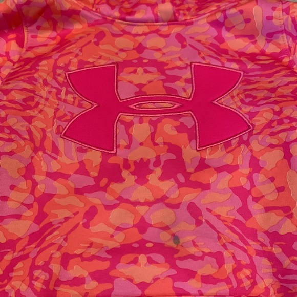 Kids Under Armour sweatshirt. - Picture 2 of 4